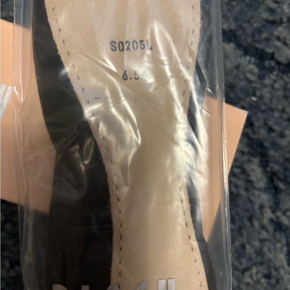 New ballet shoes never worn - Picture 3 of 4